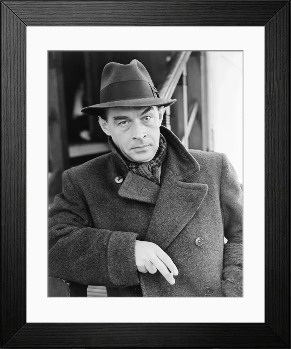 Framed Print : Erich Maria Remarque (1898-1970) German author of the greatest WWI novel, 'All Quiet on the Western Front, ' (1929) Framed Print : Erich Maria Remarque (1898-1970) German author of the greatest WWI novel, 'All Quiet on the Western Front, ' (1929)