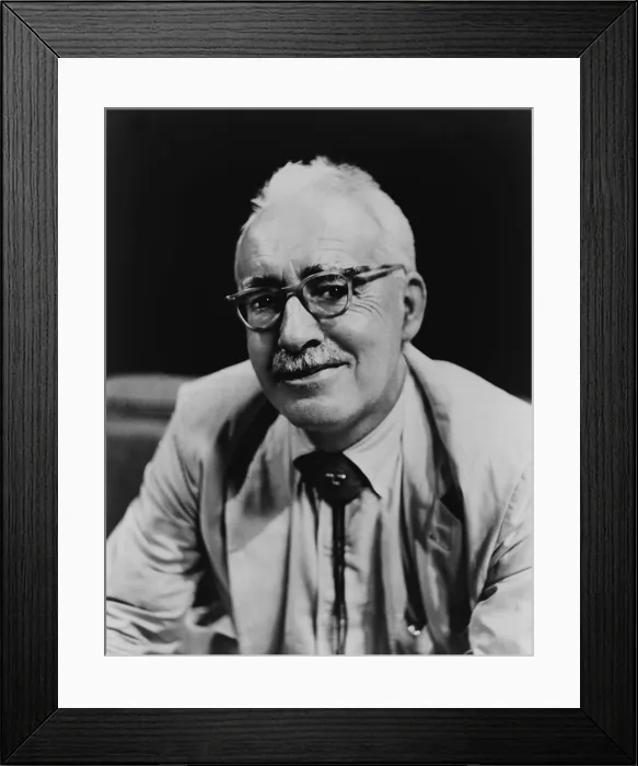 Framed Print : Frank O'Connor (1903-1966) Irish writer and translator of ancient and modern Gaelic texts into English Framed Print : Frank O'Connor (1903-1966) Irish writer and translator of ancient and modern Gaelic texts into English