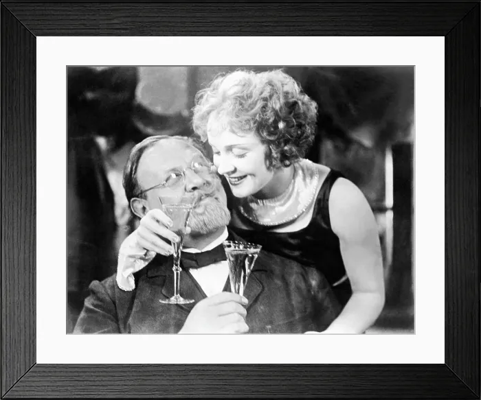 Framed Print : THE BLUE ANGEL, Emil Jannings, Marlene Dietrich, 1930