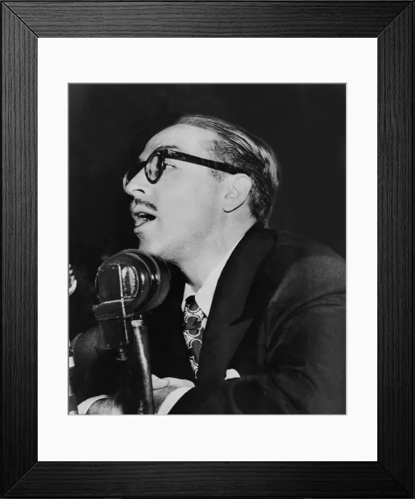 Framed Print : Dalton Trumbo (1905-1976), prominent Hollywood screenwriter, before the House Un-American Activities Committee while under investigation for 'communist' affiliations Framed Print : Dalton Trumbo (1905-1976), prominent Hollywood screenwriter, before the House Un-American Activities Committee while under investigation for 'communist' affiliations