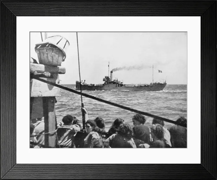 Framed Print : Spanish Civil War (1936-1939). Evacuation of a northern town to France. Ship with refugees on the Cantabrian Sea escorted by a French ship (1937). Private Collection