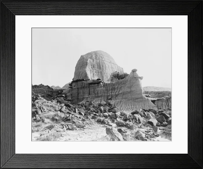 Framed Print : Tea Kettle Butte, Pyramid Park, North Dakota, became the visual symbol the 'Teapot Dome' scandal involving the Warren Harding administration Framed Print : Tea Kettle Butte, Pyramid Park, North Dakota, became the visual symbol the 'Teapot Dome' scandal involving the Warren Harding administration