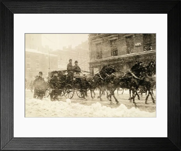 Framed Print : President William Taft (1857-1930) travels over snow covered streets to his March 4, 1909 inauguration in a horse drawn carriage Framed Print : President William Taft (1857-1930) travels over snow covered streets to his March 4, 1909 inauguration in a horse drawn carriage