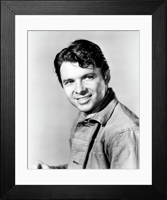 Framed Print : GUNSMOKE, Audie Murphy, 1953