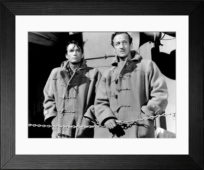 Framed Print : THE GUNS OF NAVARONE, Gregory Peck, David Niven, 1961