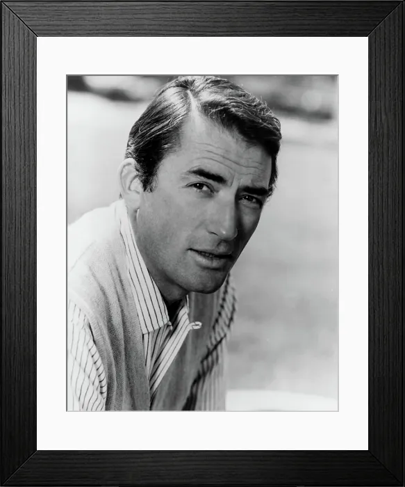 Framed Print : THE GUNS OF NAVARONE, Gregory Peck, 1961
