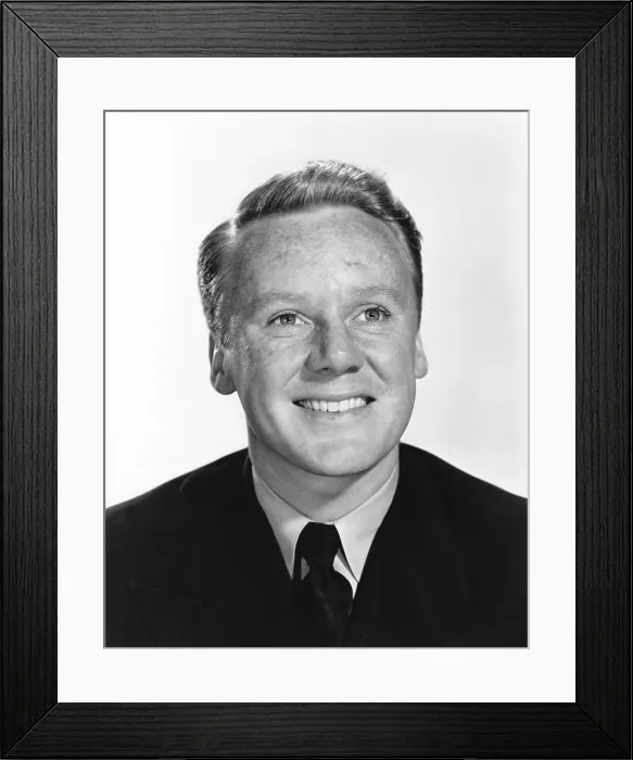Framed Print : HIGH BARBAREE, Van Johnson, 1947 Framed Print : HIGH BARBAREE, Van Johnson, 1947