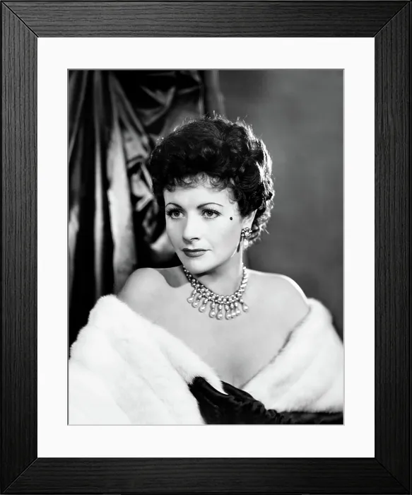 Framed Print : HIGHLY DANGEROUS, Margaret Lockwood, 1950