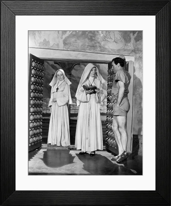 Framed Print : BLACK NARCISSUS, Kathleen Byron, Deborah Kerr, David Farrar, 1947 Framed Print : BLACK NARCISSUS, Kathleen Byron, Deborah Kerr, David Farrar, 1947