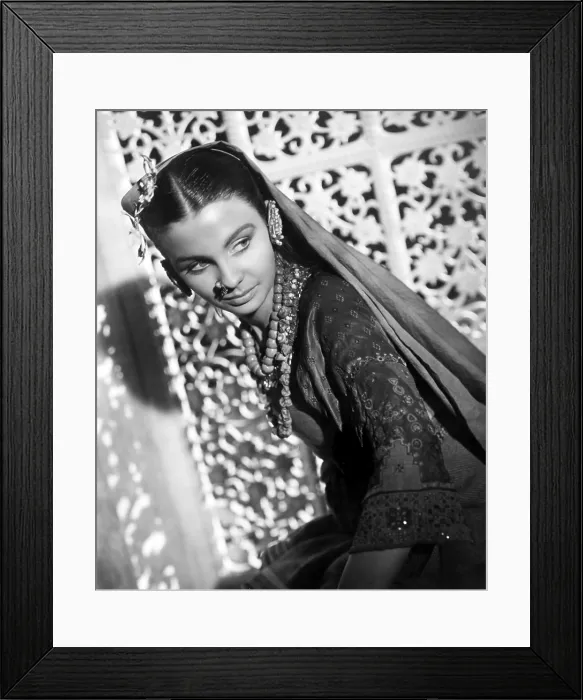 Framed Print : BLACK NARCISSUS, Jean Simmons, 1947 Framed Print : BLACK NARCISSUS, Jean Simmons, 1947
