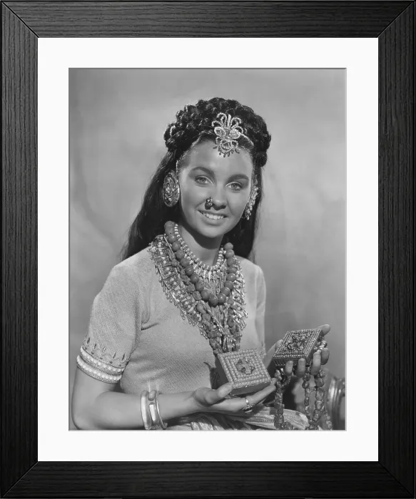 Framed Print : BLACK NARCISSUS, Jean Simmons, 1947
