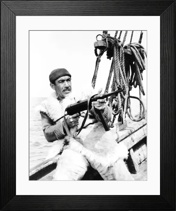Framed Print : THE GUNS OF NAVARONE, Anthony Quinn, 1961