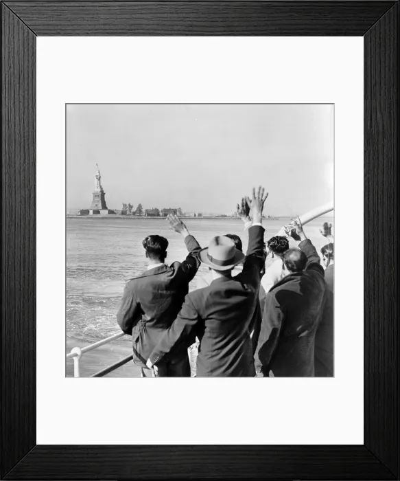 Framed Print : Statue of Liberty Framed Print : Statue of Liberty