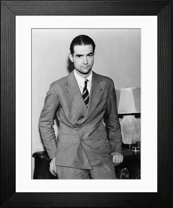 Framed Print : Howard Hughes (1905-1976) in 1936 portrait Framed Print : Howard Hughes (1905-1976) in 1936 portrait