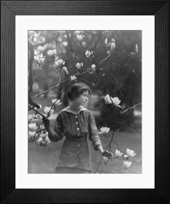Framed Print : Edna St. Vincent Millay (1892-1950) American poet. 1914 portrait by Arnold Genthe