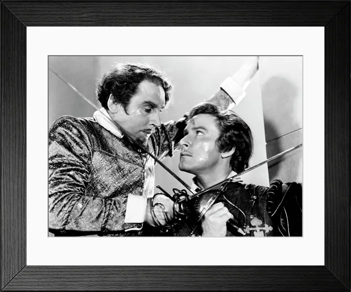 Framed Print : THE SEA HAWK, Henry Daniell, Errol Flynn, 1940