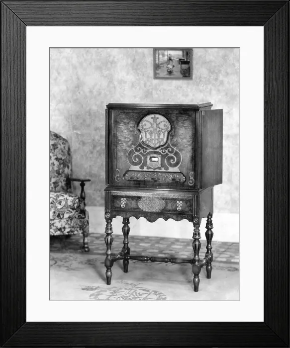Framed Print : A cabinet radio, c. 1927.. Courtesy: CSU Archives / Everett Collection Framed Print : A cabinet radio, c. 1927.. Courtesy: CSU Archives / Everett Collection