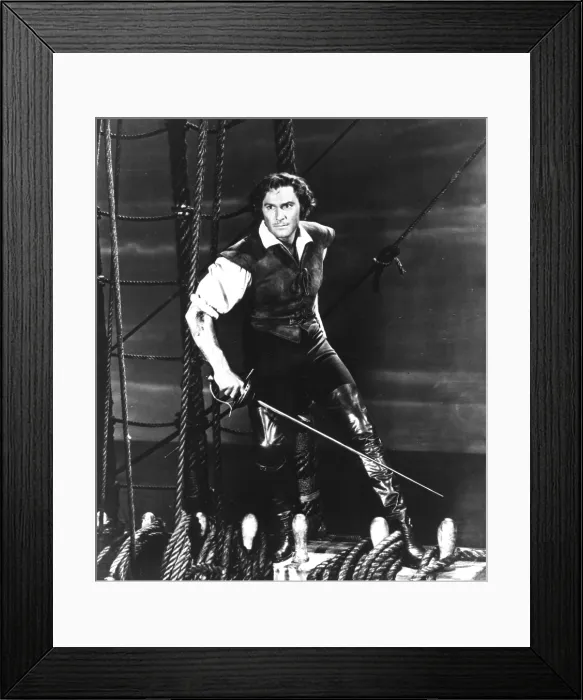 Framed Print : THE SEA HAWK, Errol Flynn, 1940