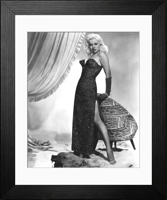 Framed Print : YIELD TO THE NIGHT, (aka BLONDE SINNER), Diana Dors, 1956