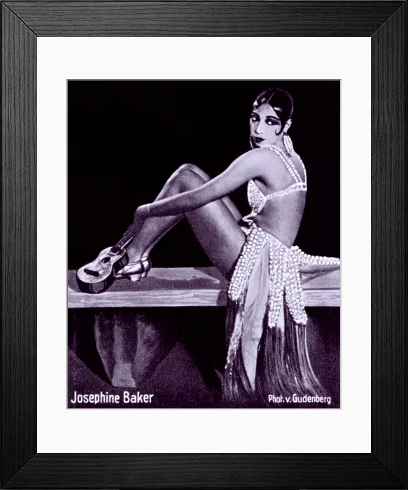 Framed Print : Josephine Baker (1906-1975), African American dancer and actress in a seductive pose. Ca. 1920's Framed Print : Josephine Baker (1906-1975), African American dancer and actress in a seductive pose. Ca. 1920's