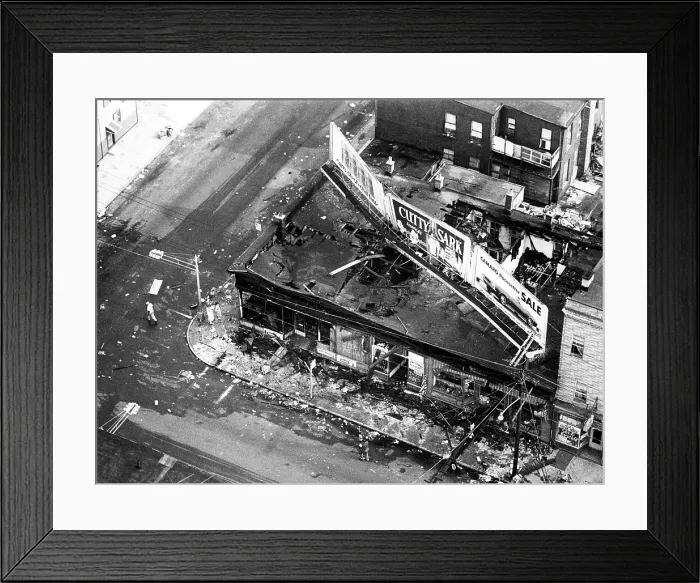 Framed Print : Aerial view of Newark's Springfield Avenue after two nights of racial rioting, 1967. Courtesy: CSU Archives / Everett Collection