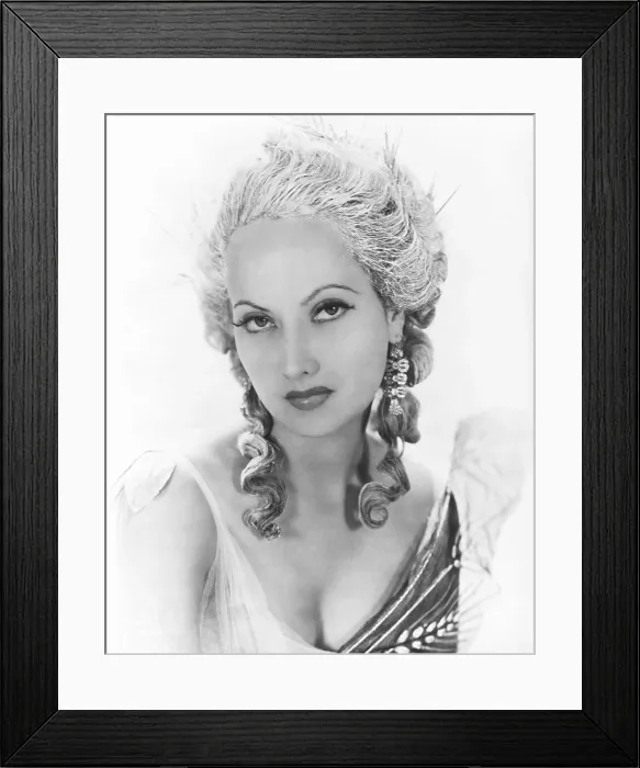 Framed Print : THE SCARLET PIMPERNELL, Merle Oberon, 1934