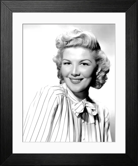 Framed Print : SCARED STIFF, Veda Ann Borg, 1945