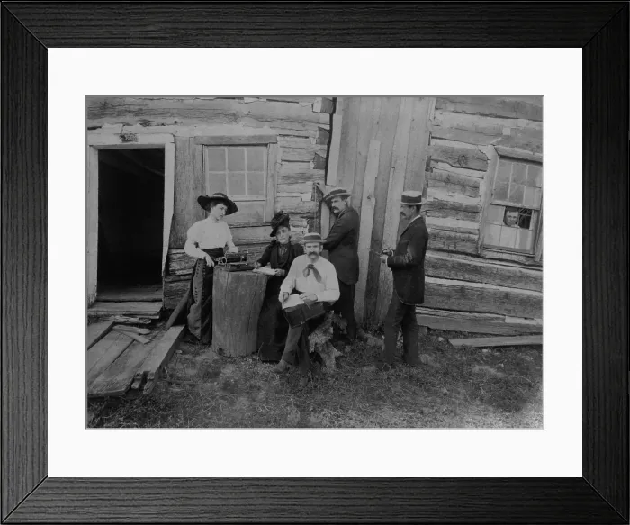 Framed Print : Abraham Lincoln's log cabin