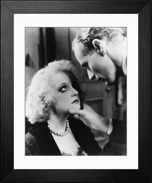Framed Print : OF HUMAN BONDAGE, Bette Davis, Leslie Howard, 1934