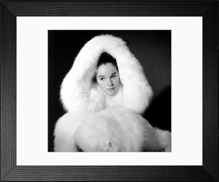 Framed Print : DOCTOR ZHIVAGO, Geraldine Chaplin, 1965 Framed Print : DOCTOR ZHIVAGO, Geraldine Chaplin, 1965