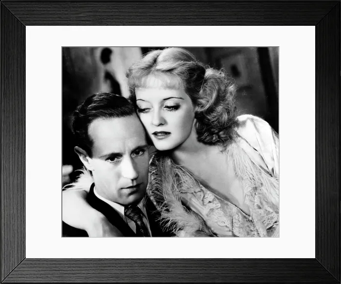 Framed Print : OF HUMAN BONDAGE, Leslie Howard, Bette Davis, 1934 Framed Print : OF HUMAN BONDAGE, Leslie Howard, Bette Davis, 1934