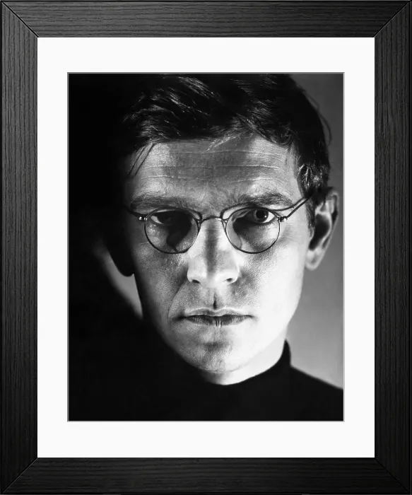 Framed Print : DOCTOR ZHIVAGO, Tom Courtenay, 1965