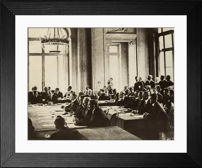 Framed Print : German delegates at Versailles listening to speech by French Prime Minister Clemenceau in 1919 Framed Print : German delegates at Versailles listening to speech by French Prime Minister Clemenceau in 1919