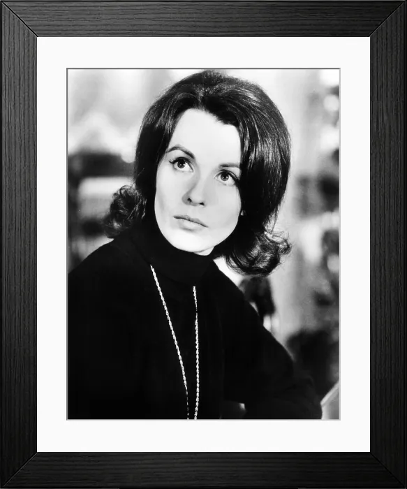 Framed Print : THE HAUNTING, Claire Bloom, 1963