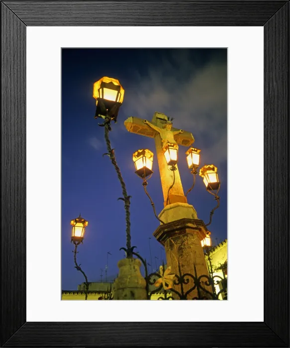 Framed Print : SPAIN. Cordoba. Cristo de los Faroles. In Plaza Capuchinos. - Lucas Vallecillos / Iberfoto / Everett Collection (182068)**US SALES ONLY** Framed Print : SPAIN. Cordoba. Cristo de los Faroles. In Plaza Capuchinos. - Lucas Vallecillos / Iberfoto / Everett Collection (182068)**US SALES ONLY**