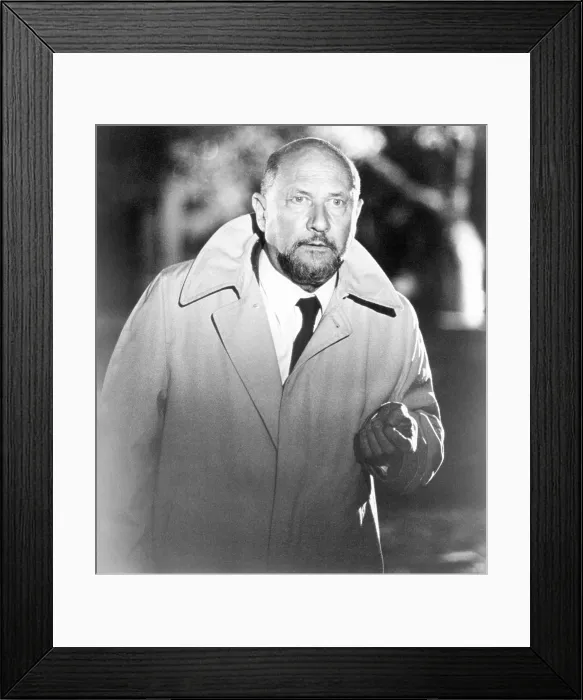 Framed Print : HALLOWEEN II, Donald Pleasence, 1981. Photo By: Kim Gottlieb-Walker / Universal / courtesy Everett Collection Framed Print : HALLOWEEN II, Donald Pleasence, 1981. Photo By: Kim Gottlieb-Walker / Universal / courtesy Everett Collection