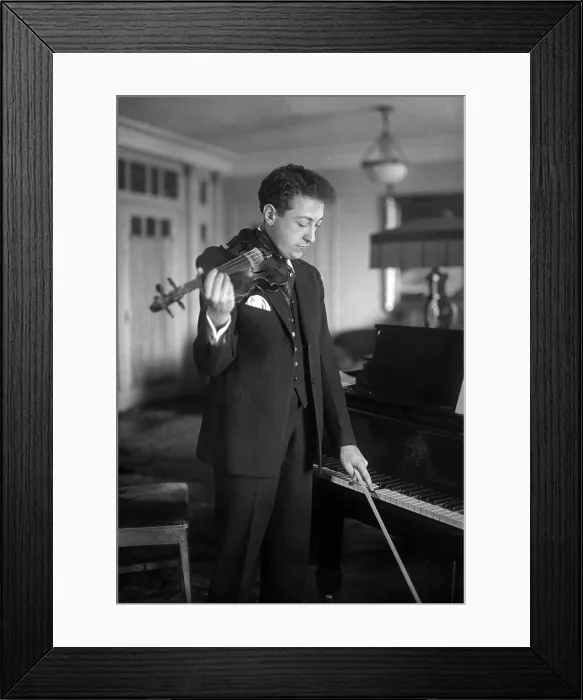 Framed Print : Jascha Heifetz (1901-1987), Lithuanian-born American virtuoso violinist in his early career. He left Russia in 1917 and became an American citizen in 1925