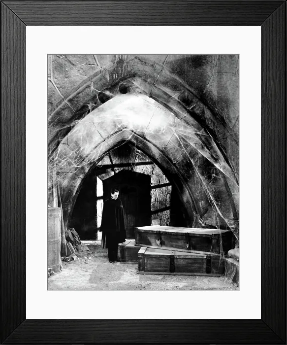 Framed Print : DRACULA, Bela Lugosi, 1931 Framed Print : DRACULA, Bela Lugosi, 1931