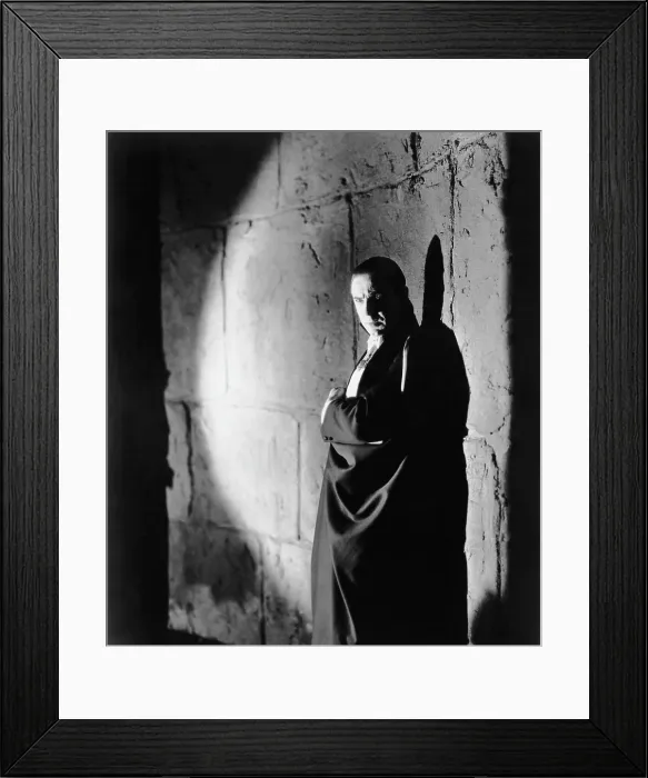 Framed Print : DRACULA, Bela Lugosi, 1931