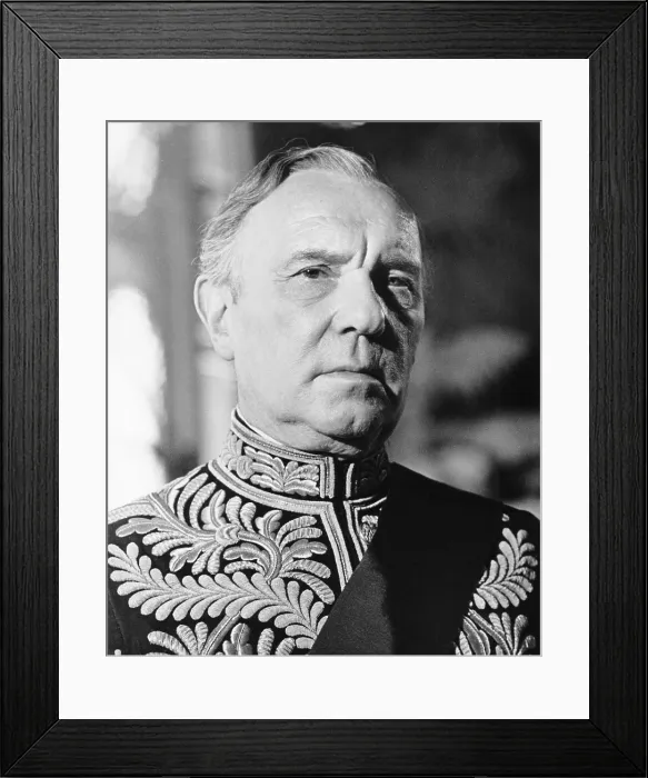 Framed Print : OH! WHAT A LOVELY WAR, Ralph Richardson, 1969 Framed Print : OH! WHAT A LOVELY WAR, Ralph Richardson, 1969