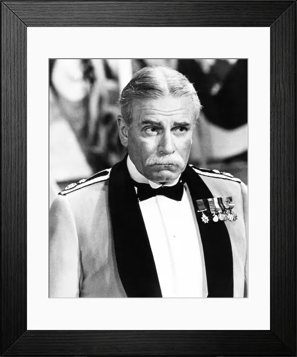 Framed Print : OH! WHAT A LOVELY WAR, laurence Olivier, 1969 Framed Print : OH! WHAT A LOVELY WAR, laurence Olivier, 1969