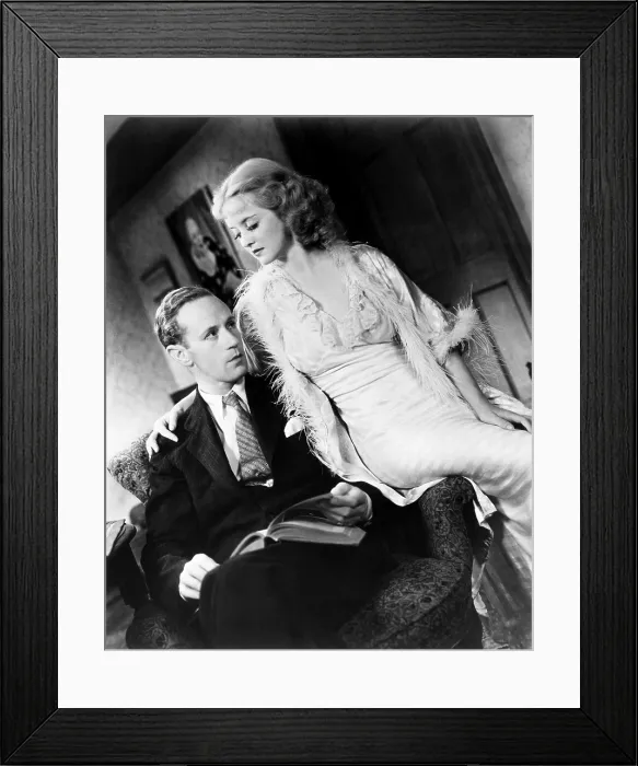 Framed Print : OF HUMAN BONDAGE, from left, Leslie Howard, Bette Davis, 1934