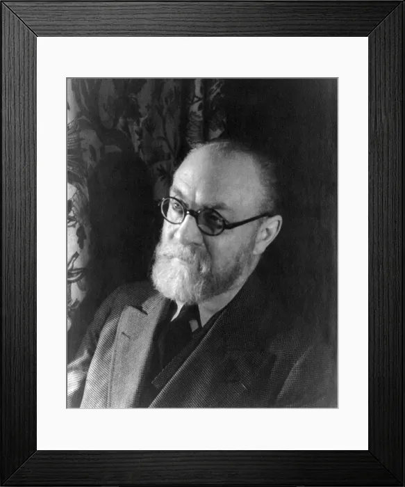 Framed Print : Henri Matisse (1869-1954), French painter, one of the most important modern artists, created the foundations of 20th century color expression and abstraction Framed Print : Henri Matisse (1869-1954), French painter, one of the most important modern artists, created the foundations of 20th century color expression and abstraction