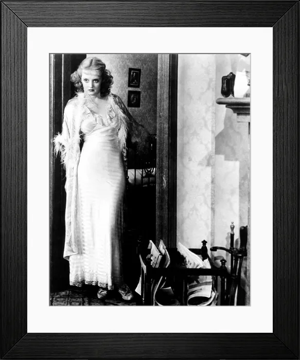Framed Print : OF HUMAN BONDAGE, Bette Davis, 1934