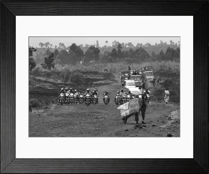 Framed Print : CONGO, Democratic Republic of the. NORTH KIVU. Democratic Republic of the Congo (2008). Kivu Conflict. Funerary procession going to the cemetery Framed Print : CONGO, Democratic Republic of the. NORTH KIVU. Democratic Republic of the Congo (2008). Kivu Conflict. Funerary procession going to the cemetery