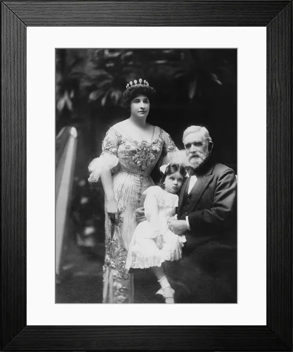 Framed Print : Nellie Melba (1859-1931), popular opera star with her father, David Mitchell, and a young girl, in her native Melbourne, Australia
