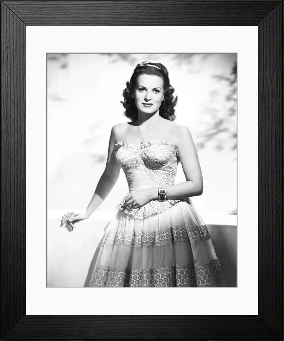 Framed Print : THE HOMESTRETCH, Maureen O'Hara, 1947, TM & Copyright 20th Century Fox Film Corp. / courtesy Everett Collection Framed Print : THE HOMESTRETCH, Maureen O'Hara, 1947, TM & Copyright 20th Century Fox Film Corp. / courtesy Everett Collection