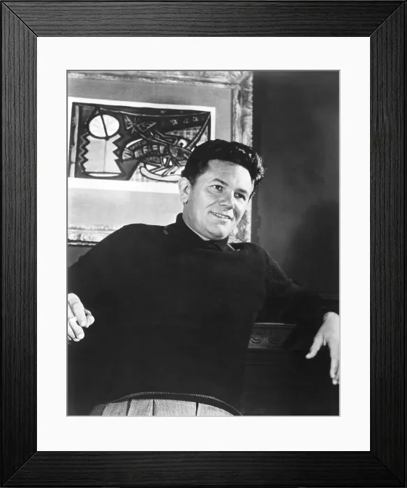 Framed Print : HE RAN ALL THE WAY, John Garfield, 1951