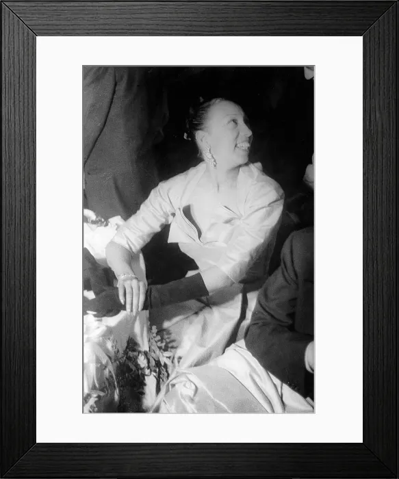 Framed Print : Josephine Baker (1906-1975), at a social gathering in 1951. Photo by Carl Van Vechten Framed Print : Josephine Baker (1906-1975), at a social gathering in 1951. Photo by Carl Van Vechten