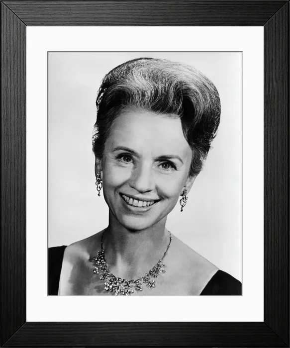 Framed Print : THE BIRDS, Jessica Tandy, 1963